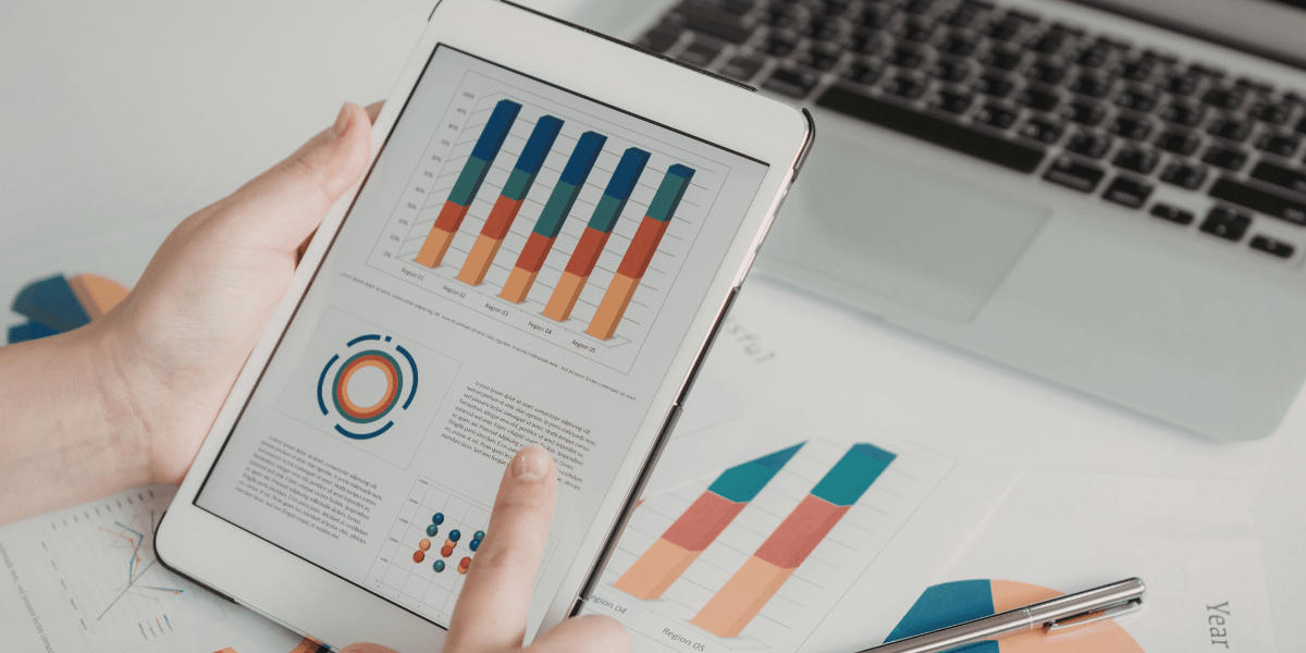 Skuteczny marketing internetowy i nowoczesna identyfikacja wizualna dla małych firm – jak mądrze pozyskiwać klientów?
